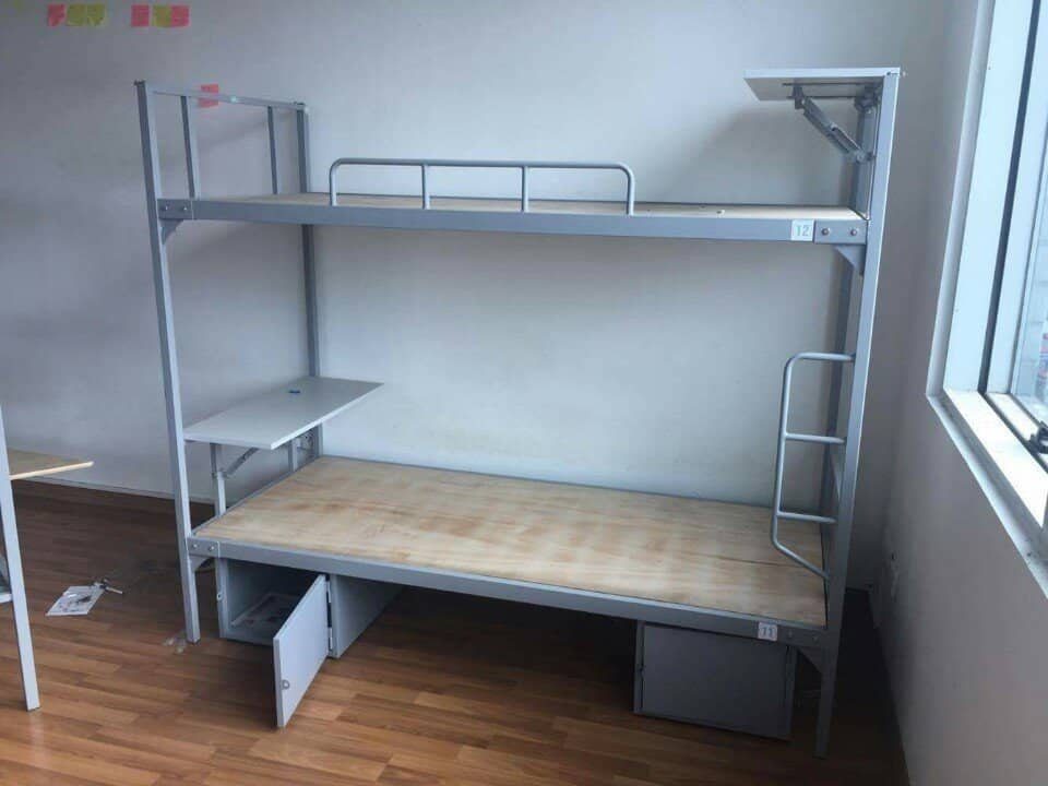 Giường sắt homestay gia đình khung tròn